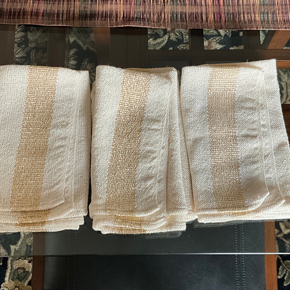 Set of 8 Cream and gold Striped elegant napkins